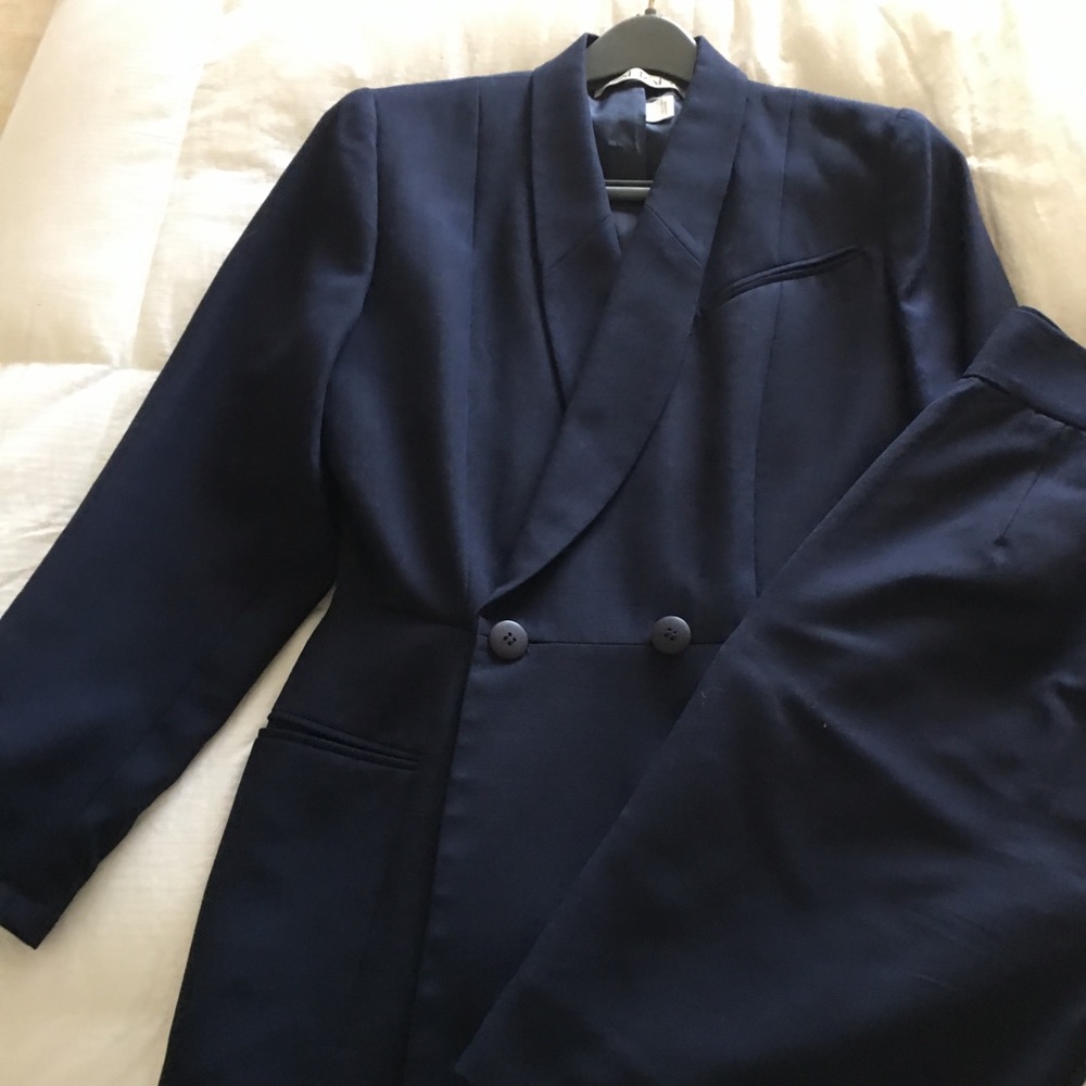 Suit